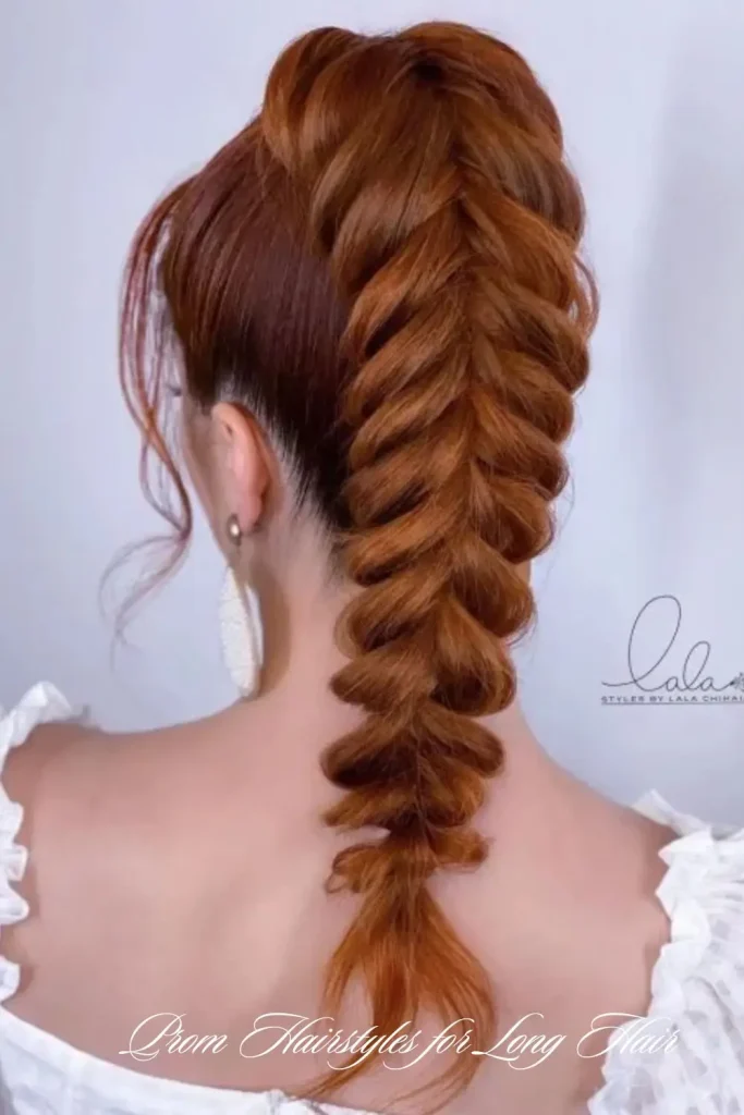 High Ponytail with Curls