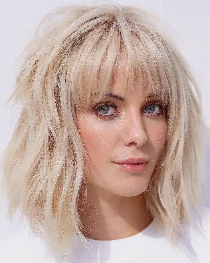 22 Shaggy Lob Haircut Ideas That Redefine Effortless Cool