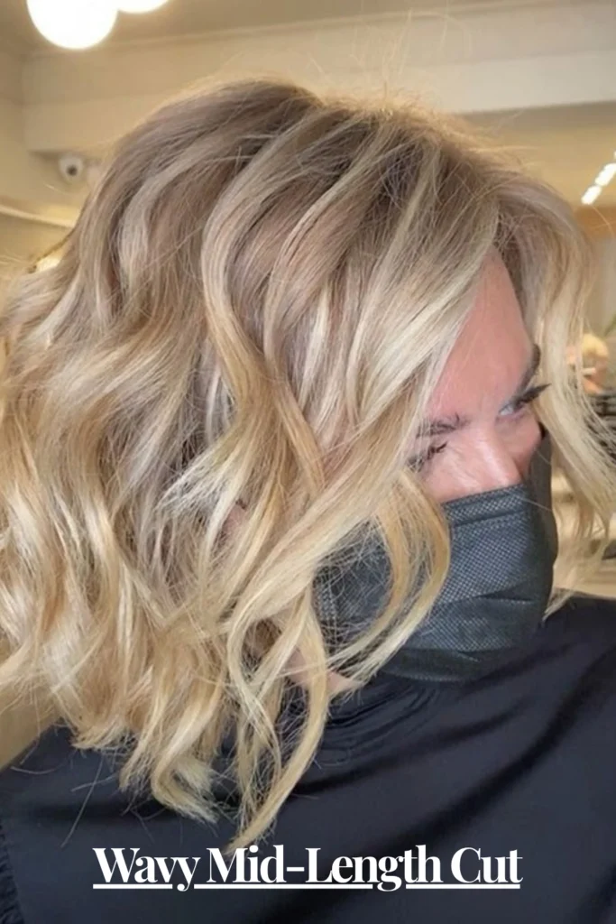 Wavy Mid-Length Cut