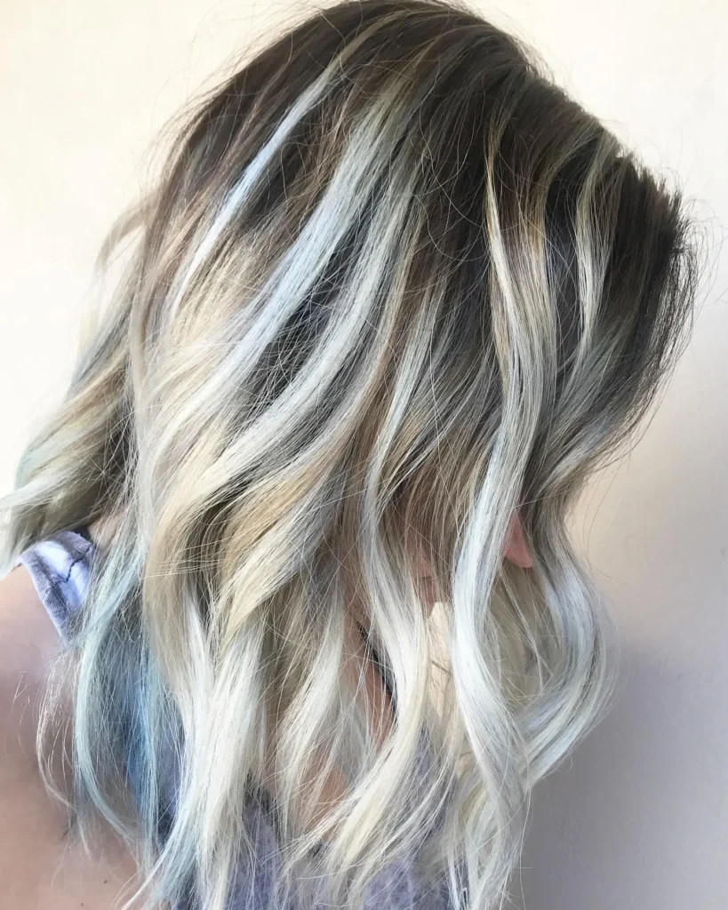 Chunky Highlights with Balayage Base