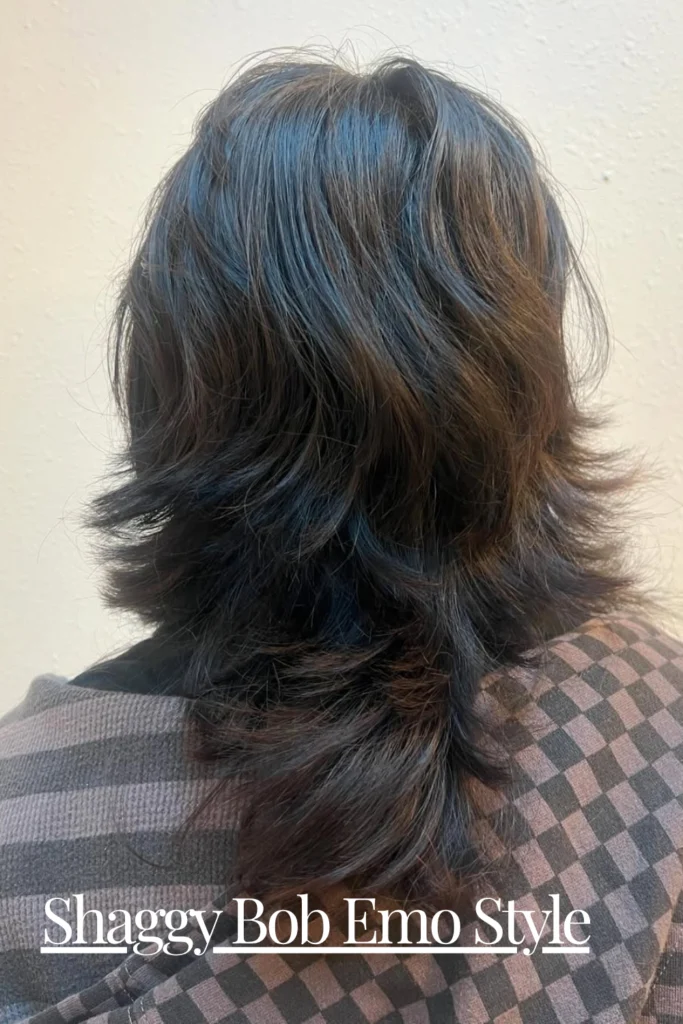 Shaggy Bob Emo Style – short-edge vibe